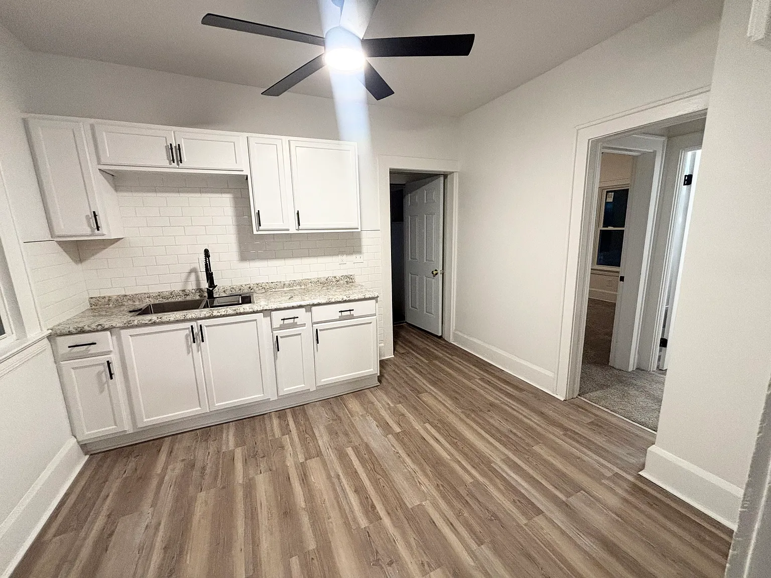 2 bed, $1,100 — Photo 4