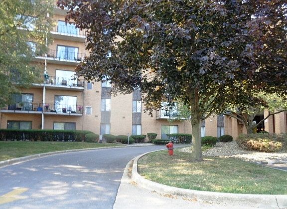 2nd image of 900 W Sunset Dr APT 506