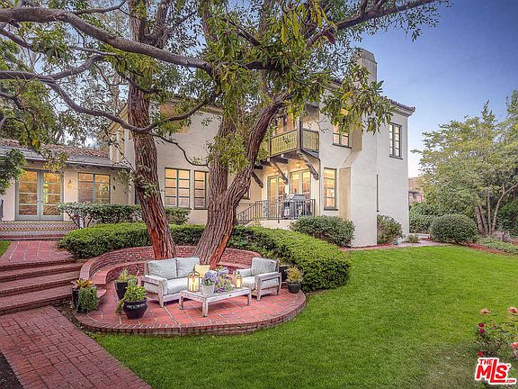 3rd image of 12730 W Sunset Blvd