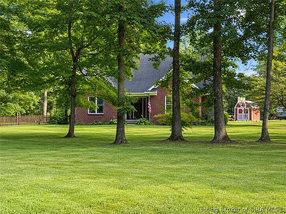 2nd image of 1797 W Wisteria Lane