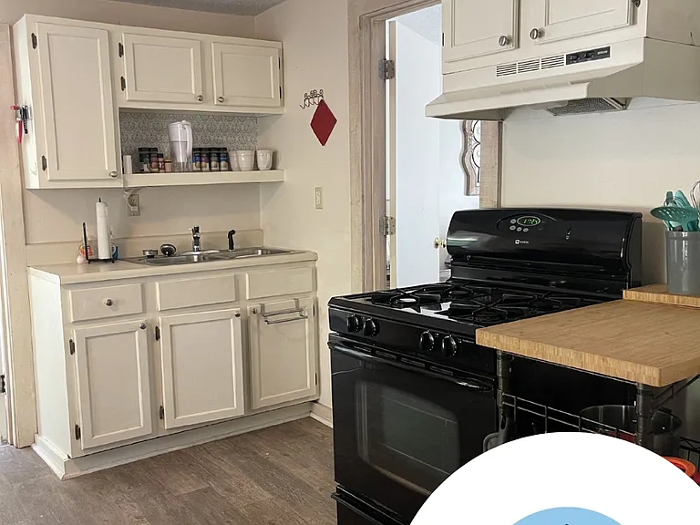 51 Emily Dr — Photo 3