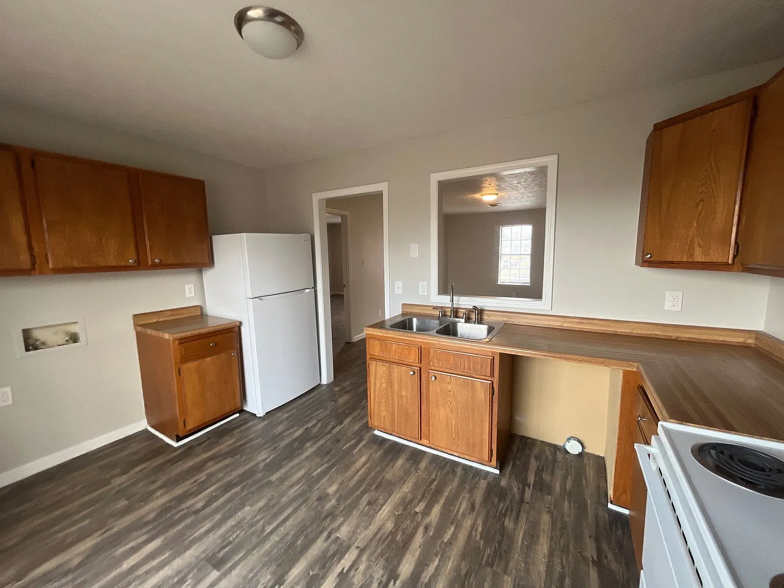1 bed, 884 sqft, $825 — Photo 3