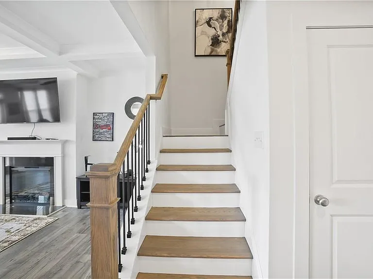 7637 Avalon Blvd — Photo 9