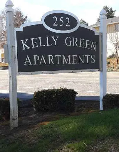 252 NE Kane Dr — Photo 14