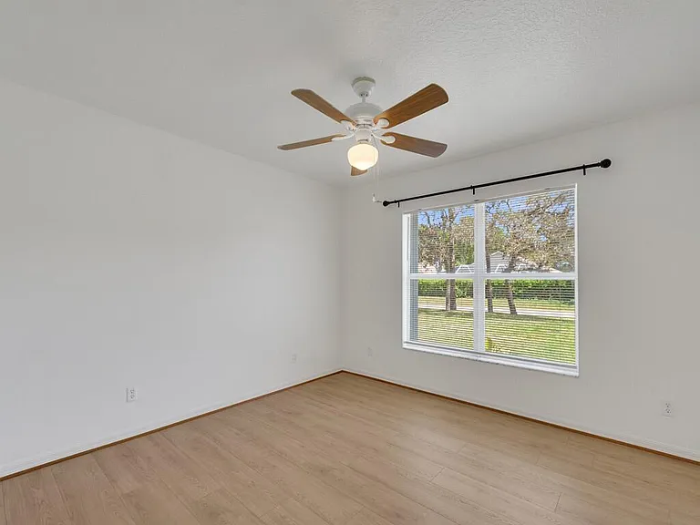 11171 Airport Dr — Photo 17