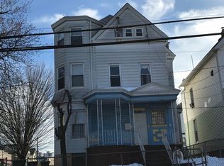 368 7th Ave W, Newark, NJ 07107