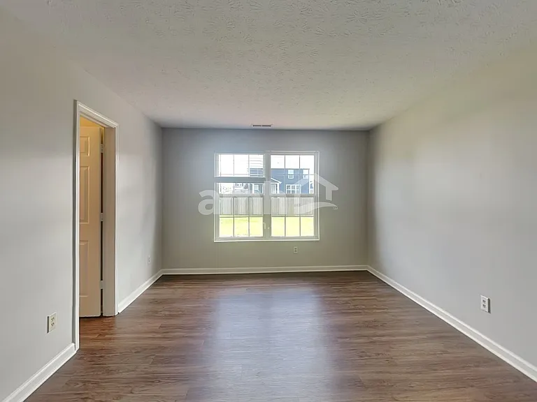 1159 Spring Meadow Ct — Photo 7