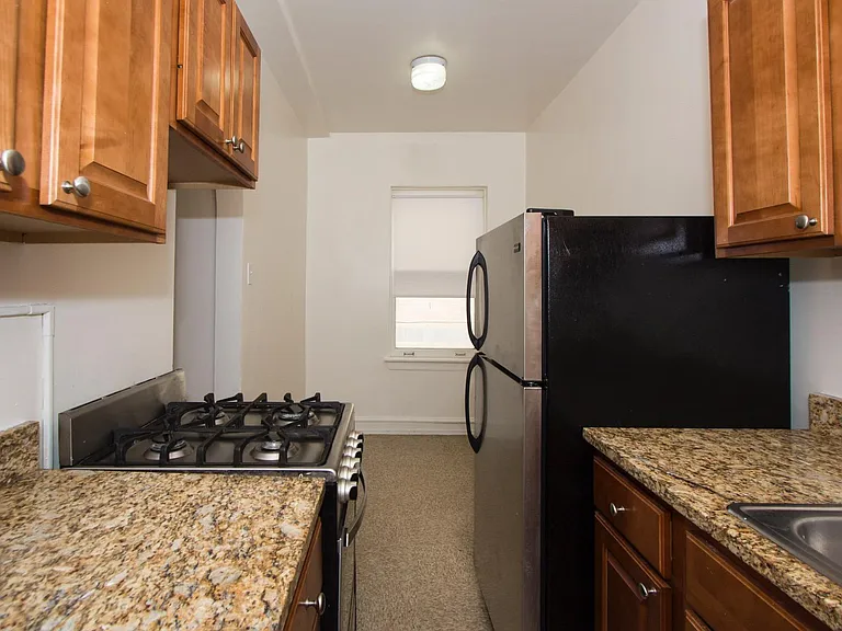 5036 N Sheridan Rd — Photo 7