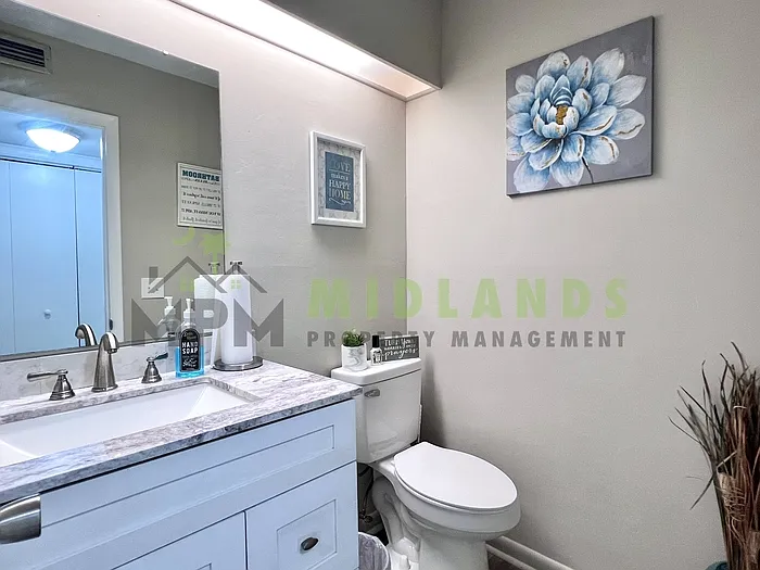 2 bed, 1.5 bath, 1146 sqft, $1,500 — Photo 2