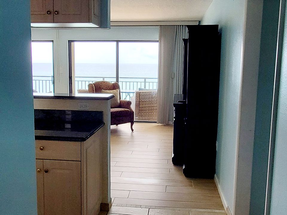 Hallway Entry