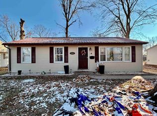 1415 Jonquil St, Centralia, IL 62801