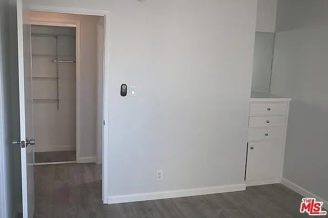 1020 Granville Ave #302 — Photo 6