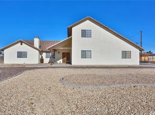 19140 Corwin Rd, Apple Valley, CA 92307