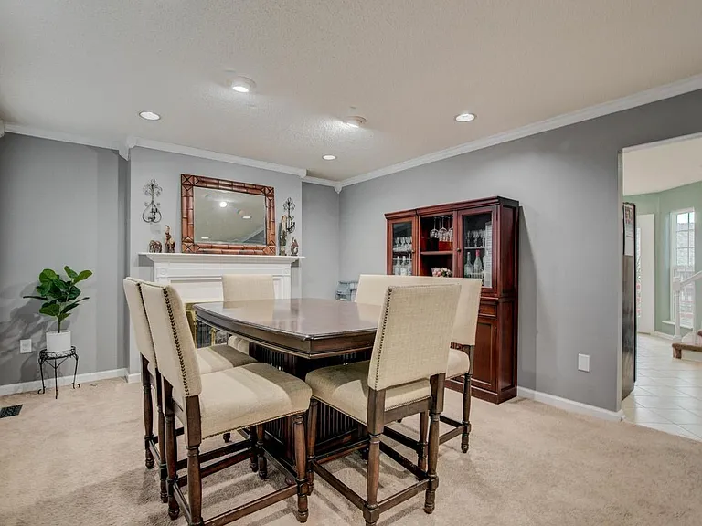 5804 Shelley Dr — Photo 7