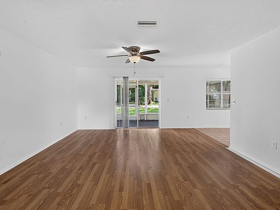 3rd image of 6243 Florida Ave