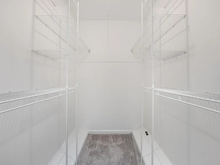 7830 Cove Ridge Dr — Photo 31