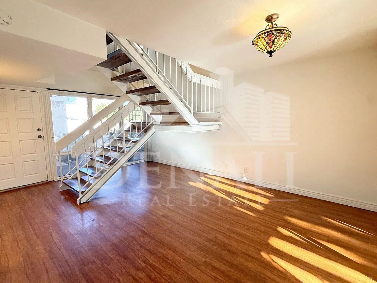 3 bed, 2.5 bath, 1644 sqft, $2,600 — Photo 4