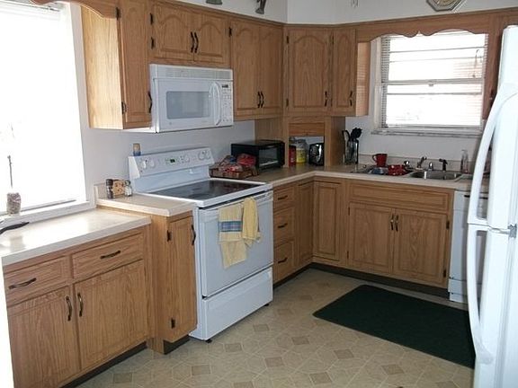 3rd image of 260 Wetzel St