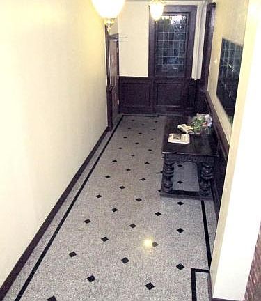 4th image of 8 W 77th St