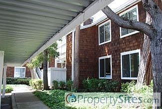 1st image of 137 Bayside Ct
