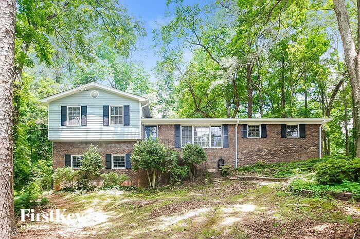 1st image of 482 White Oak Dr