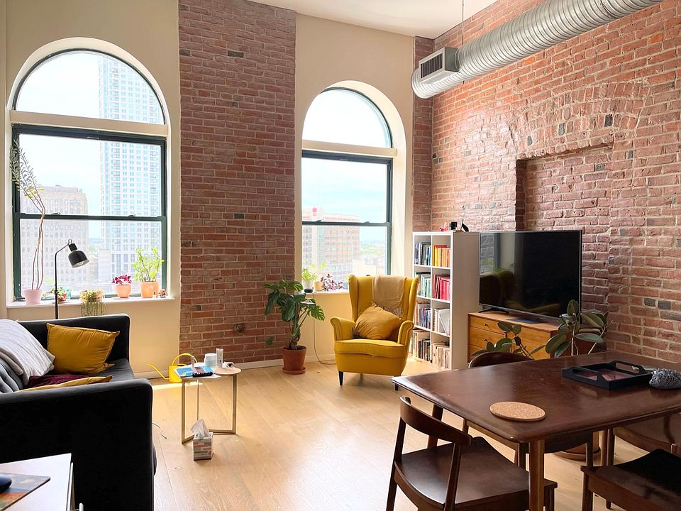 1st image of 726 Market St Unit 904