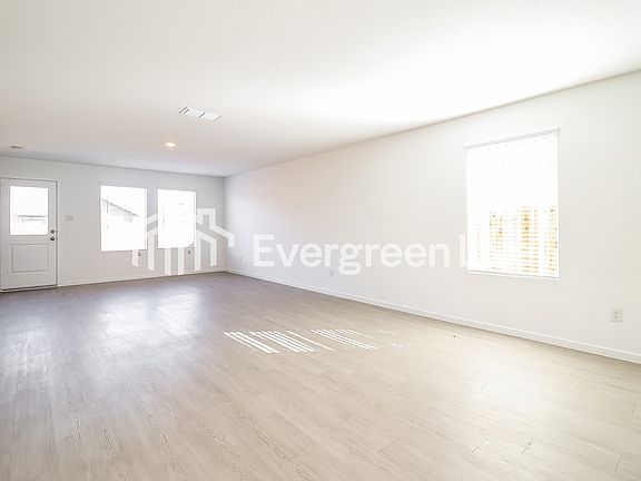 2nd image of 216 Sycamore Pl