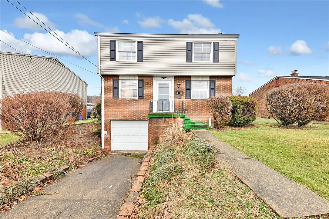 1413 Sampson St photo 1