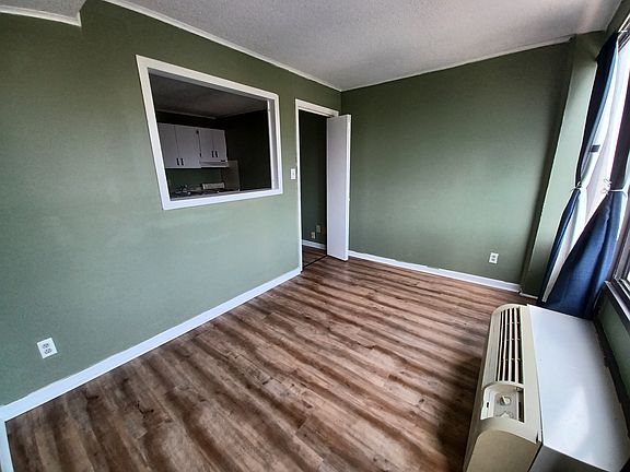 5th image of 1700 Clinch Ave APT 207
