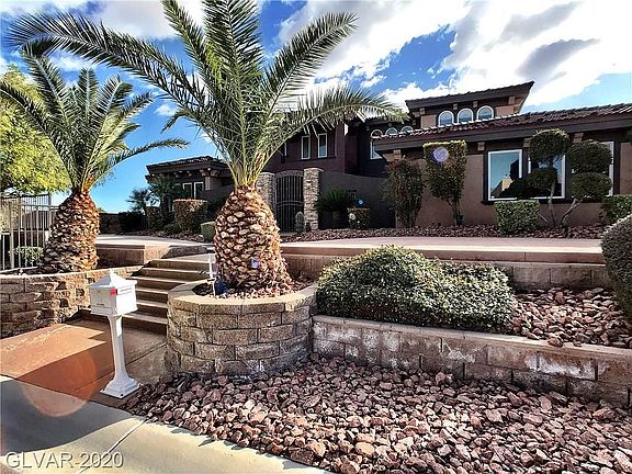 3rd image of 4715 N Grand Canyon Dr
