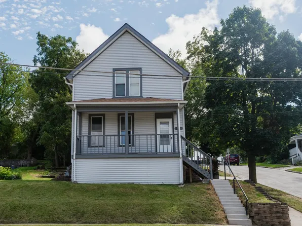 801 E Main STREET, Waukesha, WI 53186
