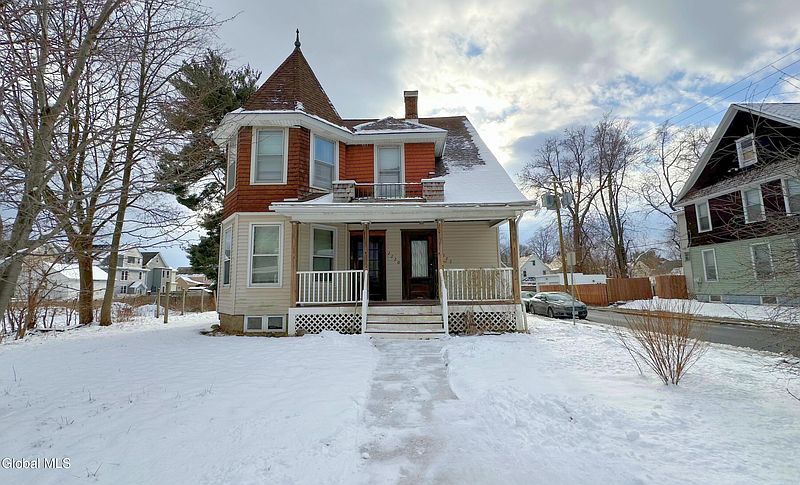 2nd image of 2220-2222 Campbell Avenue