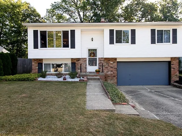 503 E Overlook Dr, Eastlake, OH 44095