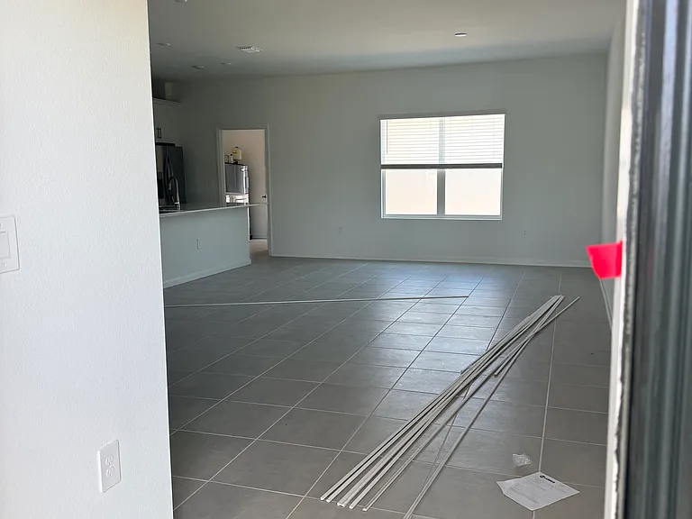 Ronin Dr — Photo 5