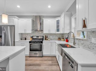 130 Kossuth St, Riverside, NJ 08075