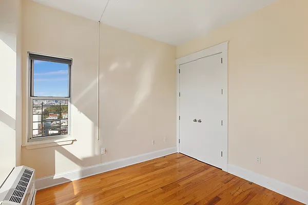 Rented by Douglas Elliman | media 17