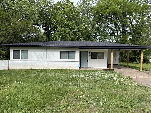 2200 Norwood Dr NW Photo 1