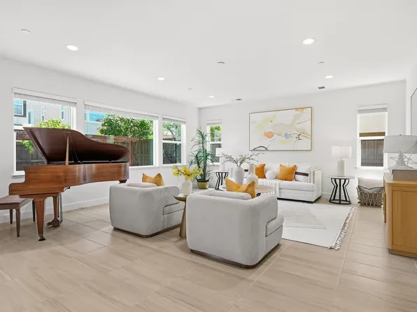 4634 McKenzie Ave, Tracy, CA 95377