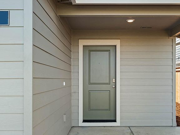 2nd image of 2601 Steadman Ave