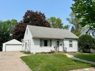 710 4th St SE, Willmar, MN 56201