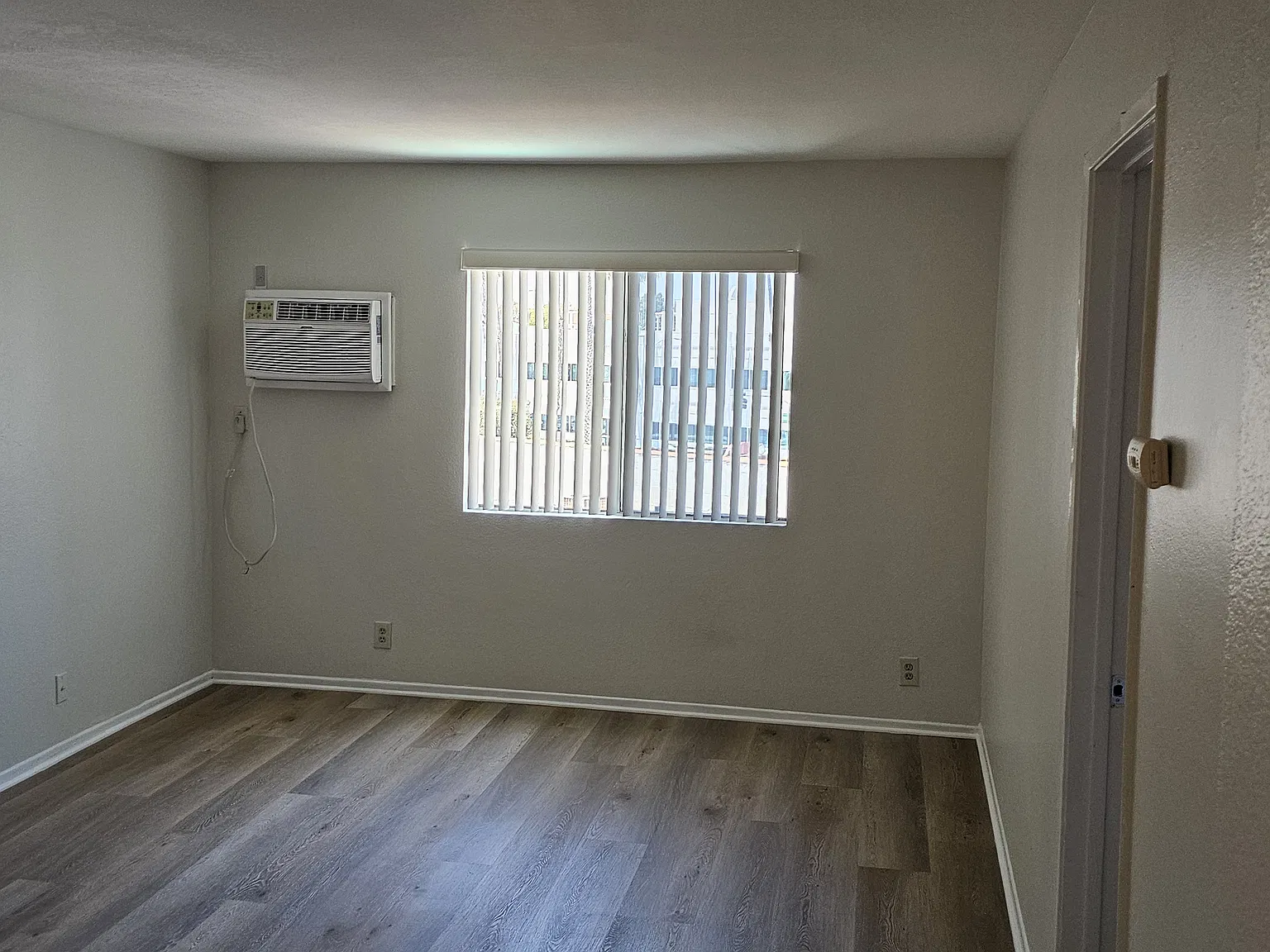 3 bed, $3,300 — Photo 3
