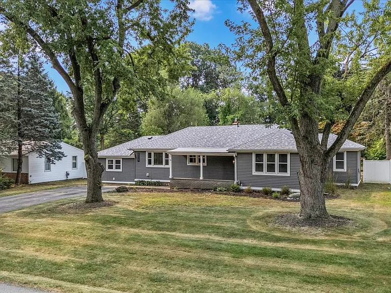 37721 Grantland St — Photo 4