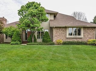 1707 Stonebridge Dr S, Ann Arbor, MI