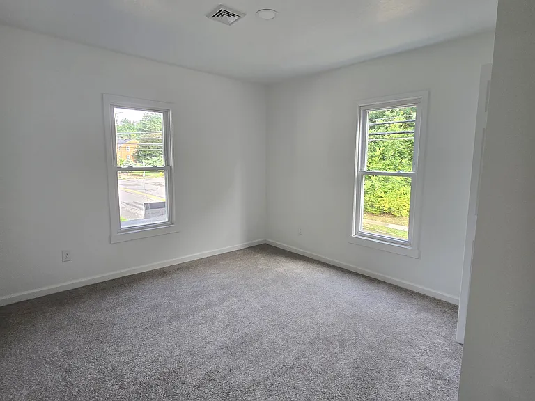 817 E Bowman St #1 — Photo 4