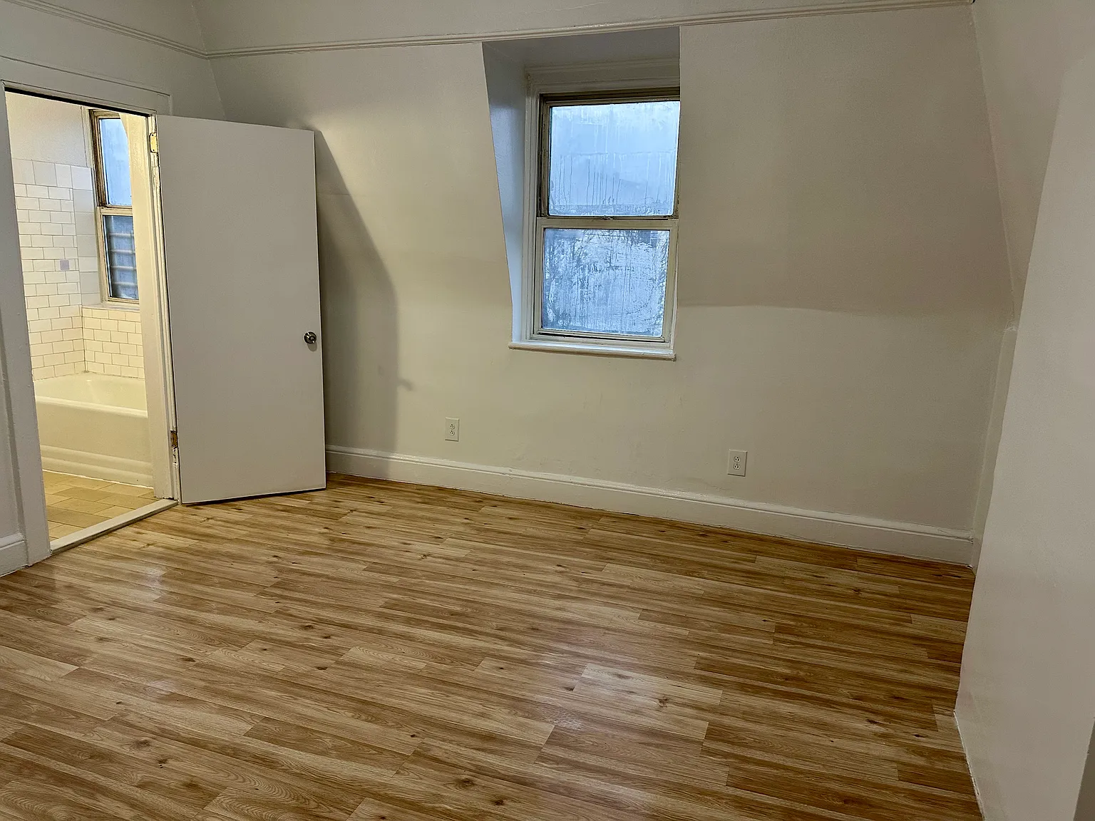 188 Spring St — Photo 3