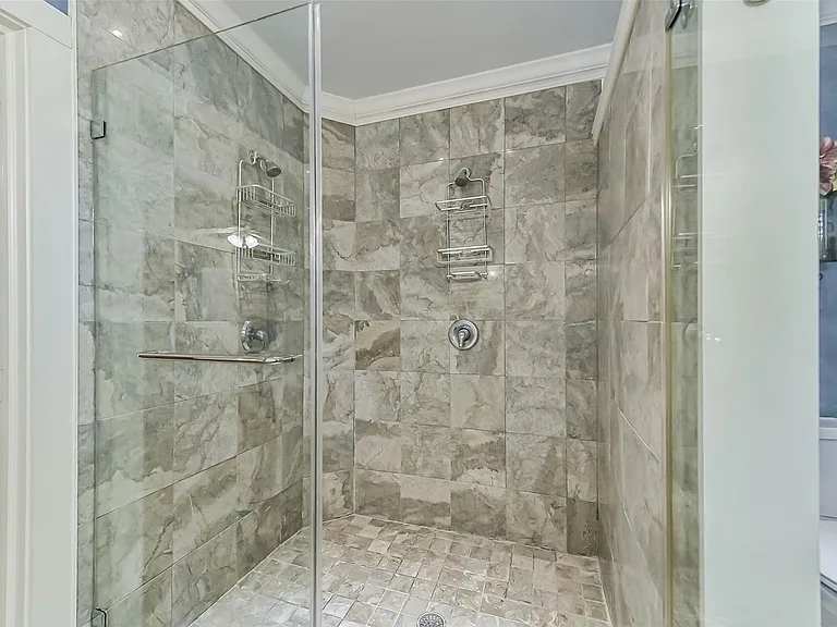 424 W 30th St — Photo 26