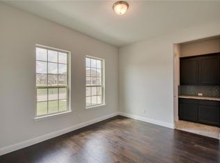 609 Elm Creek Cir, Mansfield, TX 76063