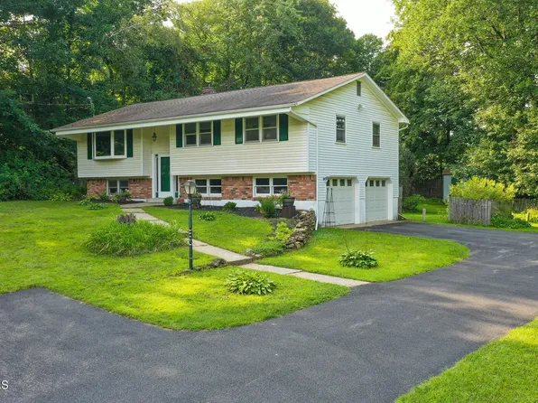 5 Annacrest Drive, Greenfield Center, NY 12833