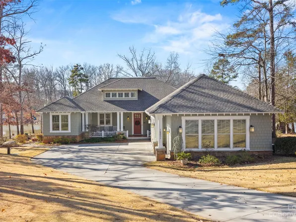 16031 Little Ray Ct, Charlotte, NC 28278