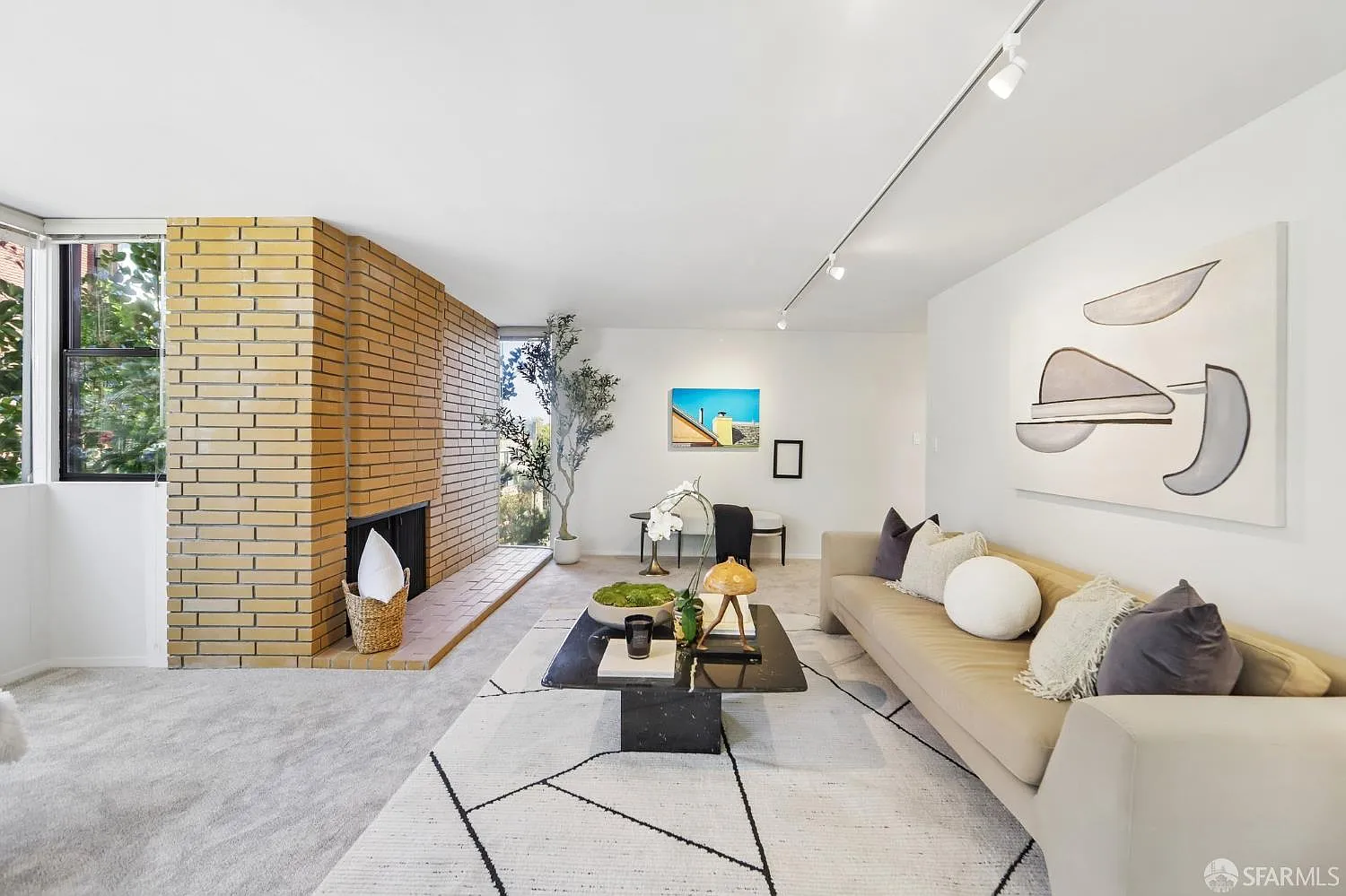 65 Cleary Ct APT 8 - Photo 2